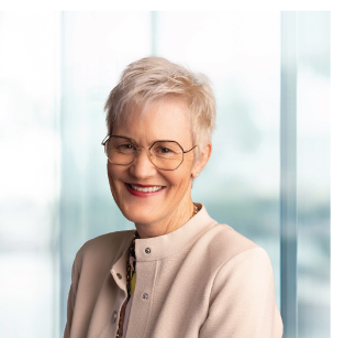 Robyn Petrou headshot qbcc board