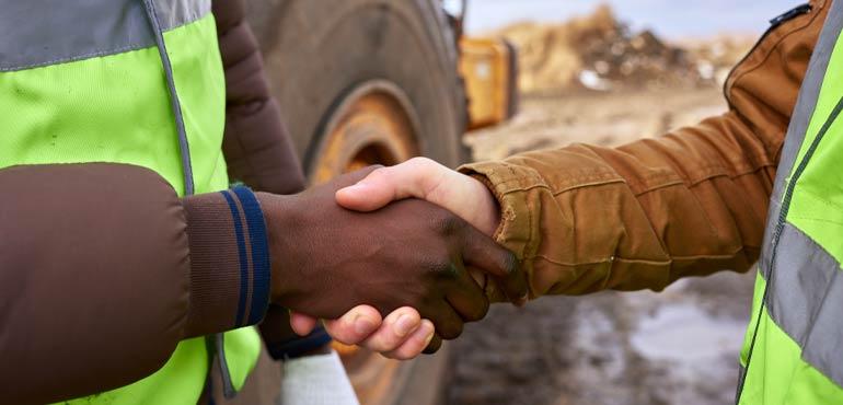banner-business-4-hand-shake-dark-cold